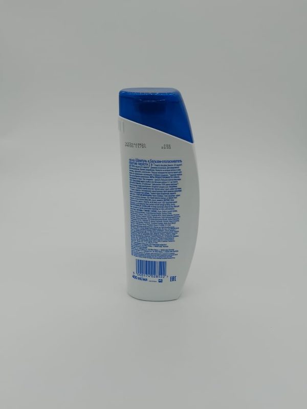 head& shoulders ШАМПУНЬ И БАЛЬЗАМ-ОПОЛАСКИВАТЕЛЬ ПРОТИВ ПЕРХОТИ 2.1 МЕНТОЛ до 100% ЗАЩИТЫ ОТ ПЕРХОТИ КЛИНИЧЕСКИ ДОКАЗАНО 400 мл — изображение 2